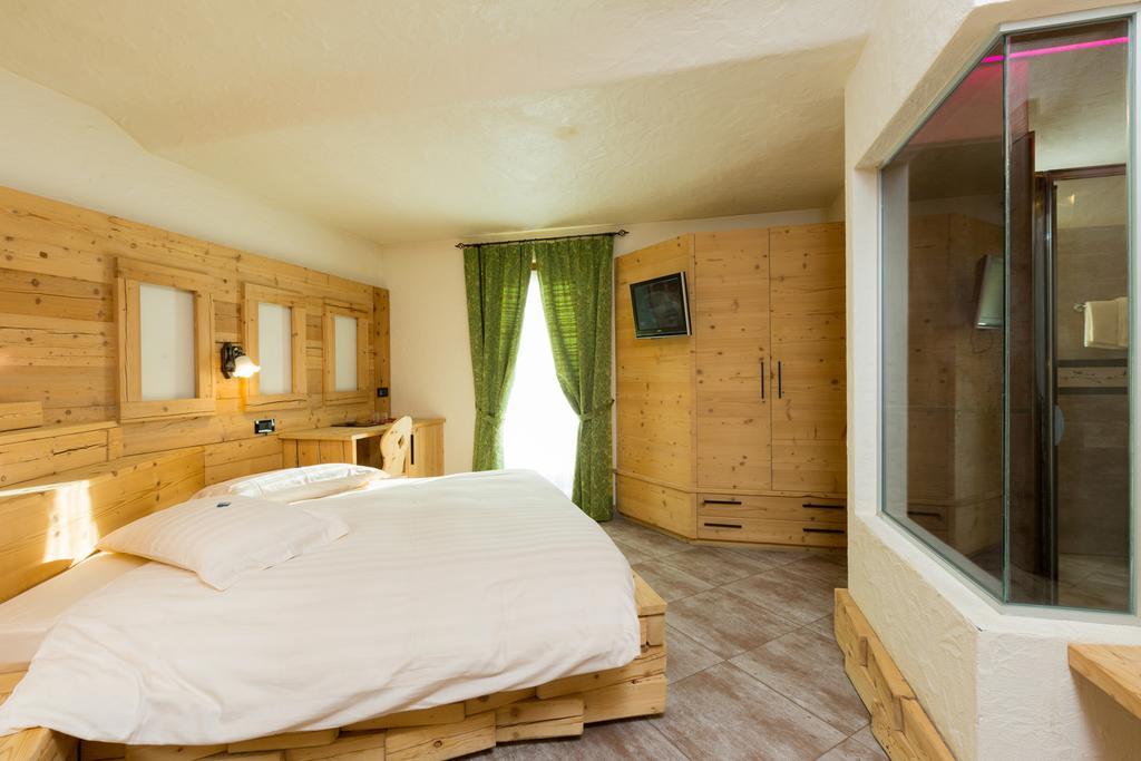 Hotel Pontiglia Livigno Buitenkant foto